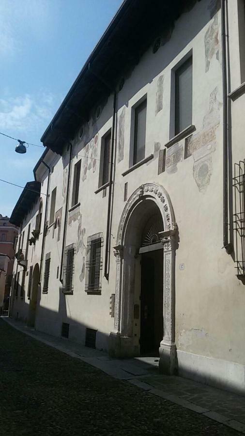 曼托瓦Palazzo Guerrieri Da Fermo公寓 外观 照片