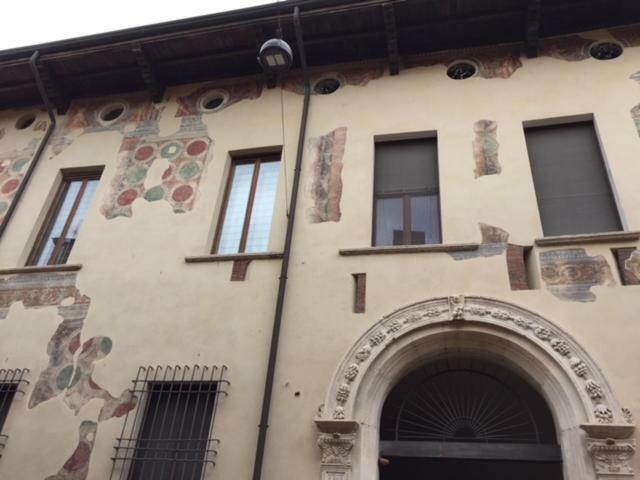 曼托瓦Palazzo Guerrieri Da Fermo公寓 外观 照片